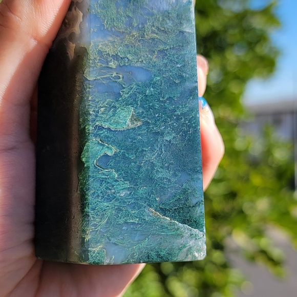 NEW 8.5" MOSS AGATE WITH BLUE CHALCEDONY TOWER - Picture 8 of 12
